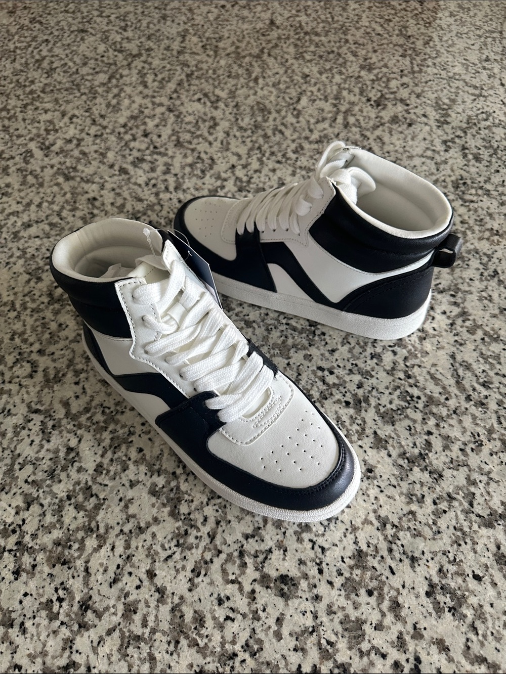 Universal Thread High-Top Sneakers